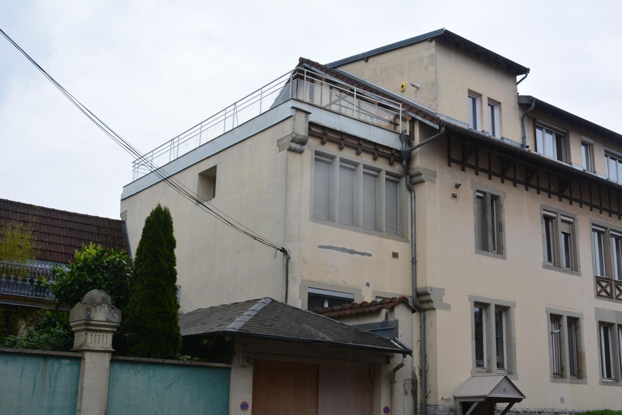 Appartement-Terrasse Parking Prive Meuble De Tourisme 4 Etoiles ベルフォール エクステリア 写真